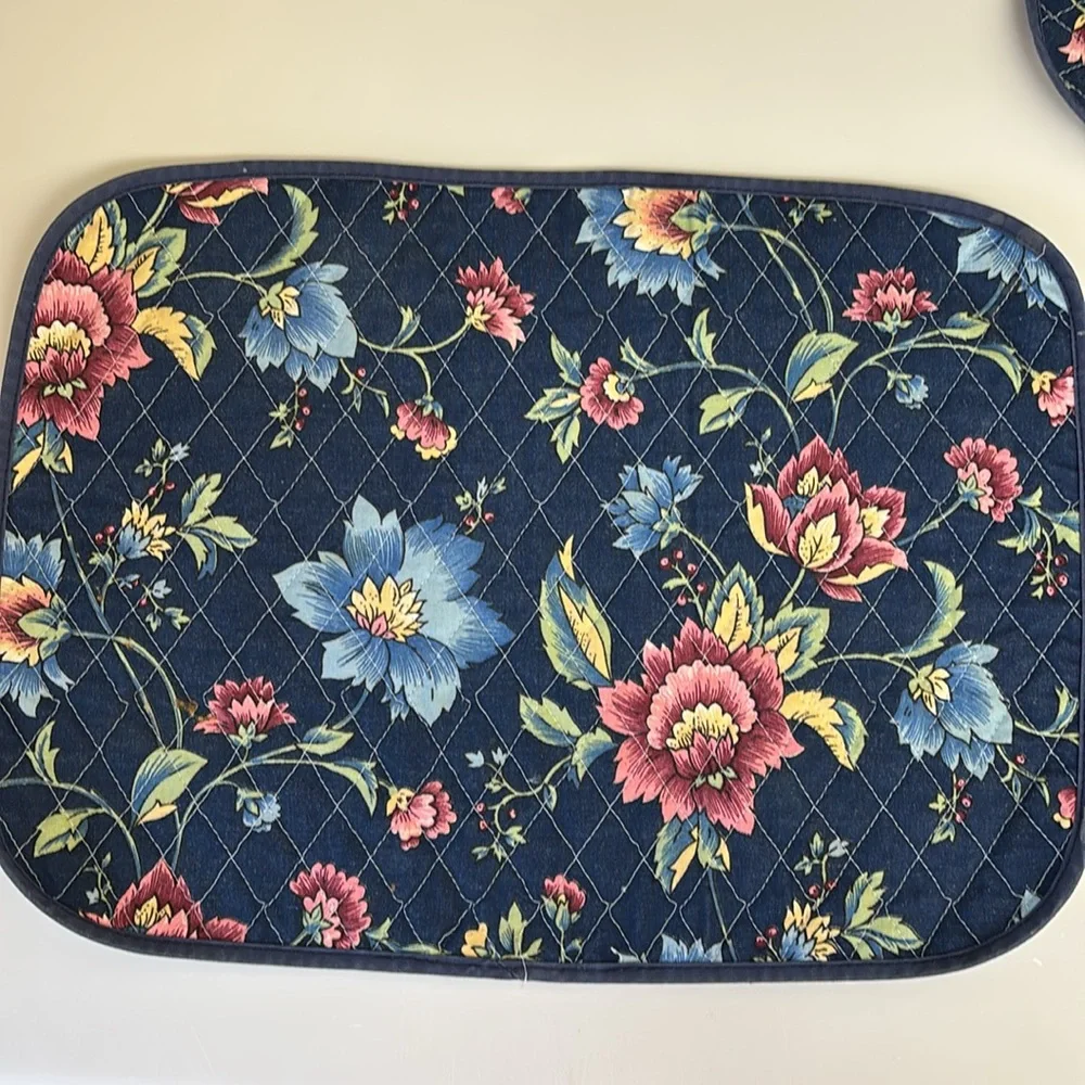 Set of 10 Quilted Fabric Blue Floral Placemats W/ Matching NeverUsed Napkins